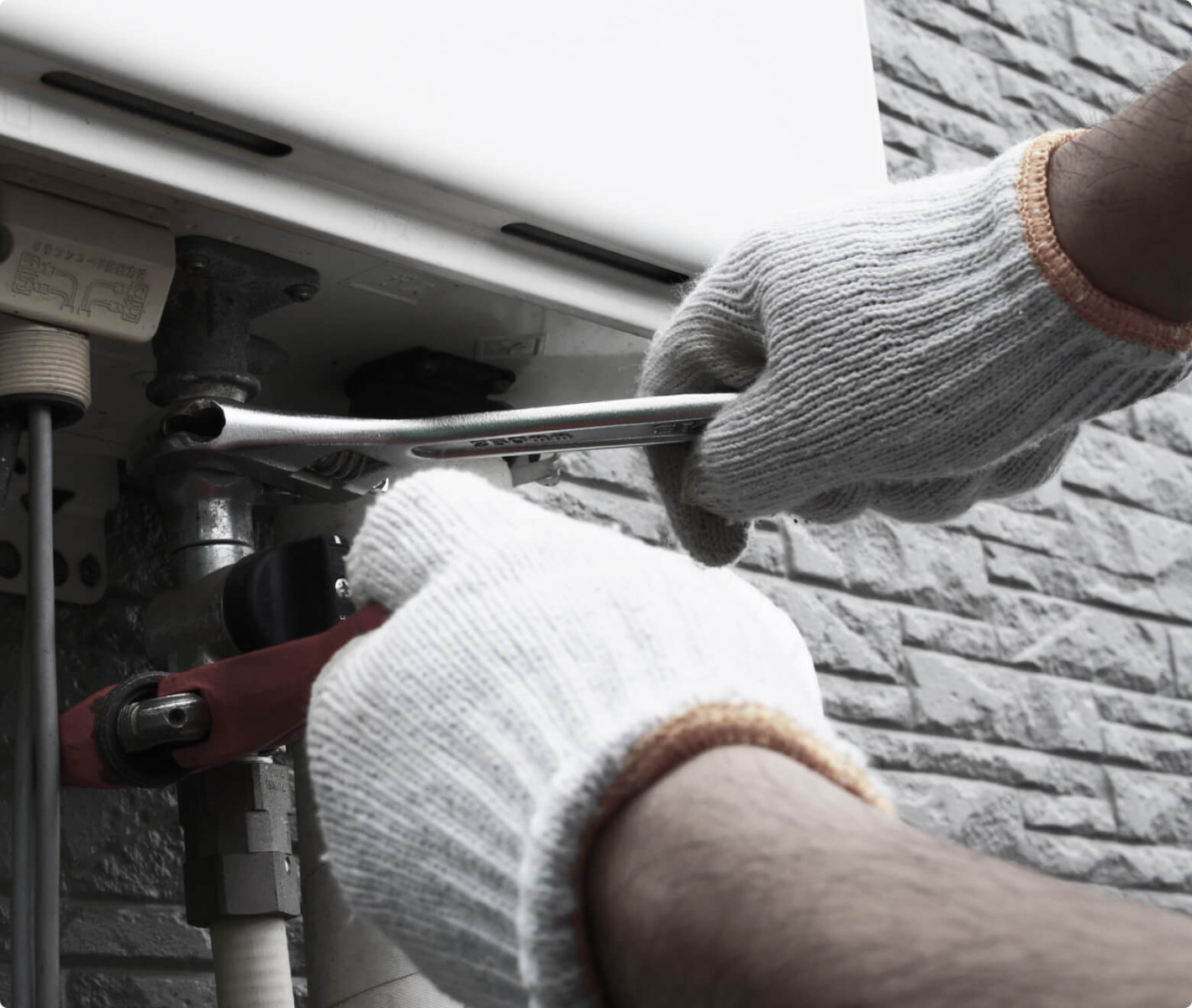 イメージ：床暖房の施工